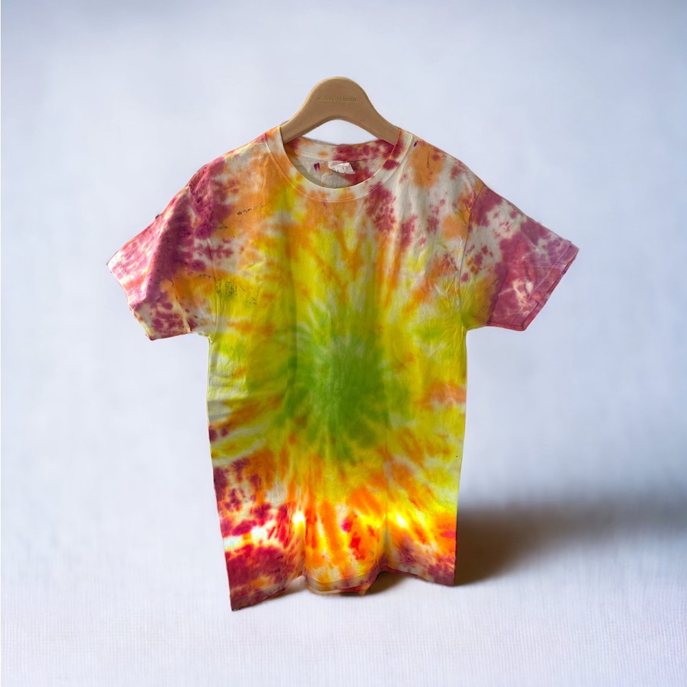 Womens tie dye Tee